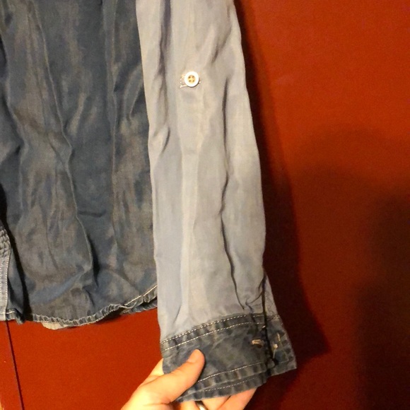 Soft thin denim shirt. - Picture 5 of 5